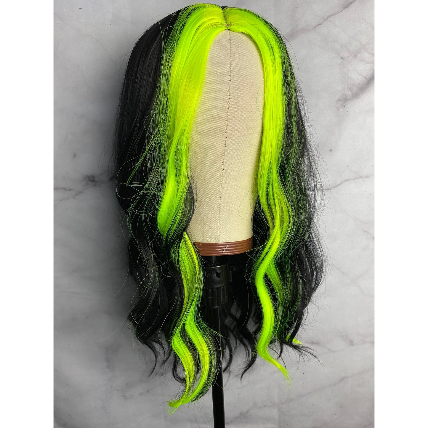 Black and Neon Green Wig,Billie Eilish Black and Green Wigs,Curly Wavy Wig,Black Wigs With Green Highligh,Short Bob Wigs,Wig for Patients