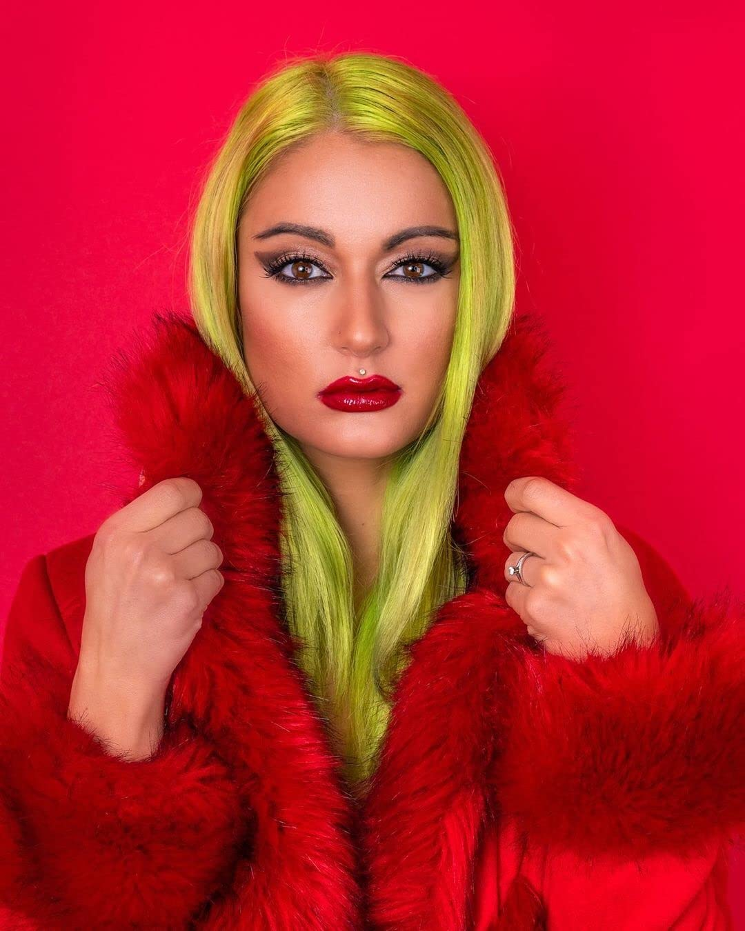  Long Straight Neon Green Lace Front Wig for Women DragQueen